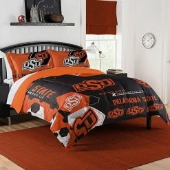 The Northwest Oklahoma State Cowboys Full/Queen Comforter Set With Shams