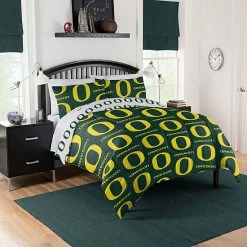 NCAA Oregon Ducks Full Bedding Set By The Northwest