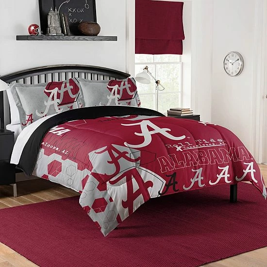 The Northwest Alabama Crimson Tide Full/Queen Comforter Set With Shams