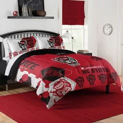The Northwest North Carolina State Wolfpack Full/Queen Comforter Set With Shams