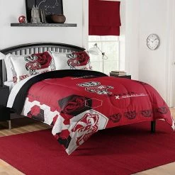 The Northwest Wisconsin Badgers Full/Queen Comforter Set With Shams