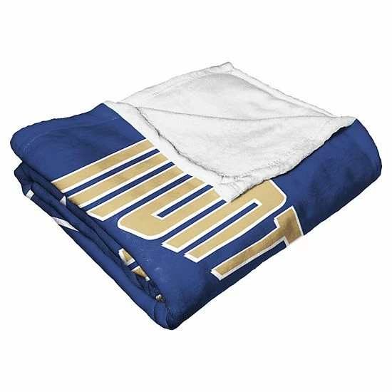 The Northwest Montana State Bobcats Alumni Silk-Touch Throw Blanket - Image 3