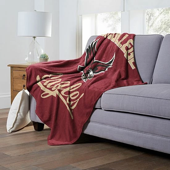 The Northwest Boston College Eagles Alumni Silk-Touch Throw Blanket - Image 2