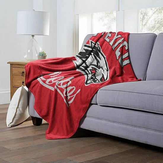 The Northwest New Mexico Lobos Alumni Silk-Touch Throw Blanket - Image 2