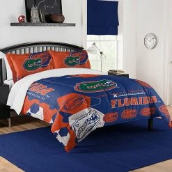The Northwest Florida Gators Full/Queen Comforter Set With Shams